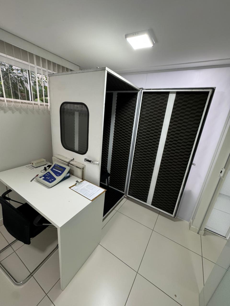 Cabine de audiometria